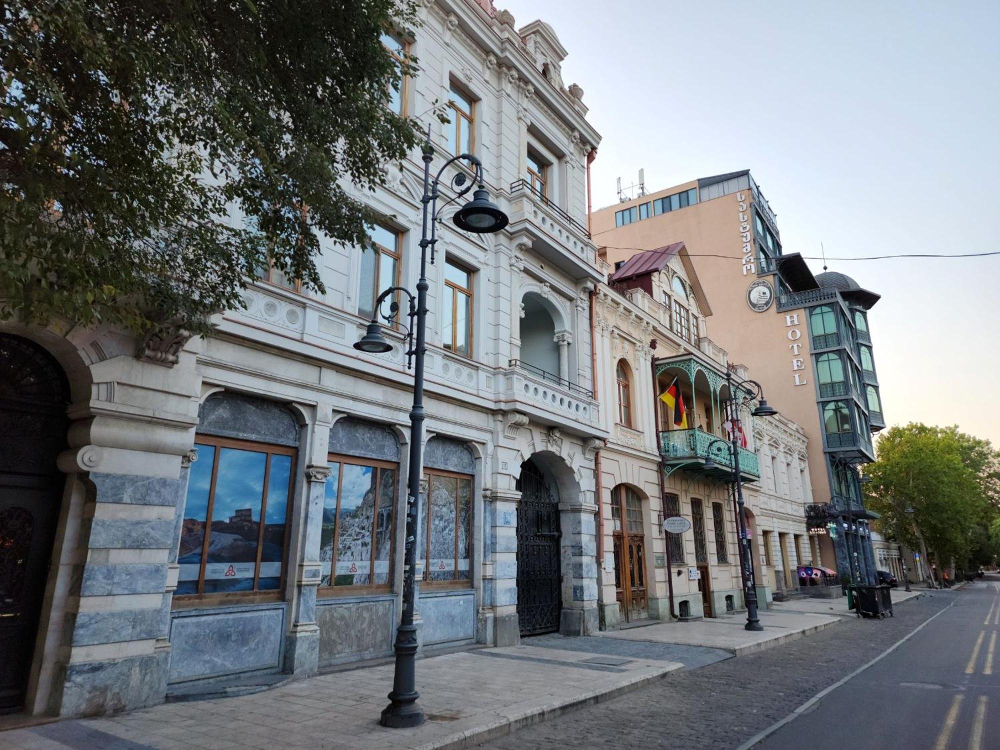 Gallary Hostel Tiflis Exterior foto